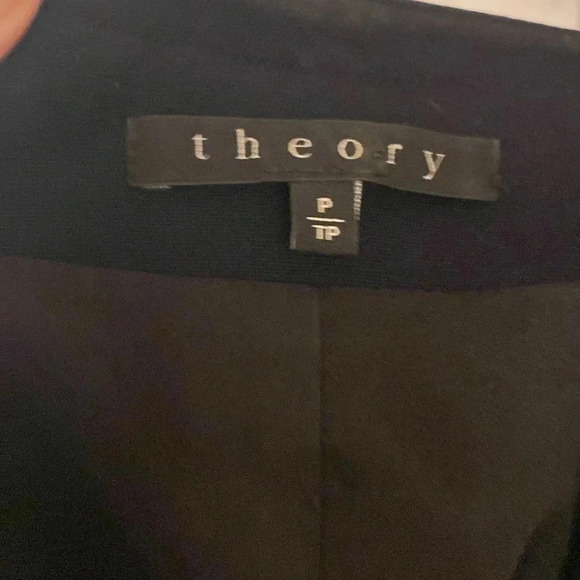 Theory jacket size P - Picture 7 of 8